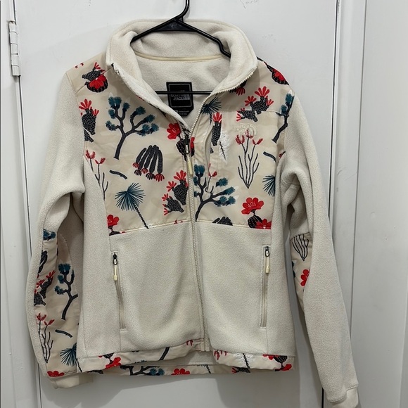 The North Face Floral Fleece Jacket - Picture 1 of 4